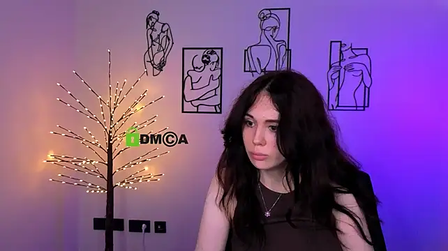 riley_sanders 即時 XXX 聊天
