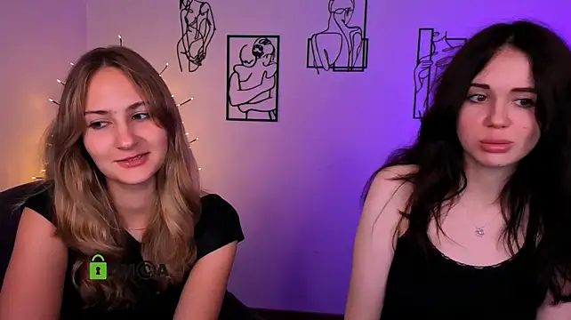 riley_sanders Adlı Modelin Canlı XXX Sohbeti