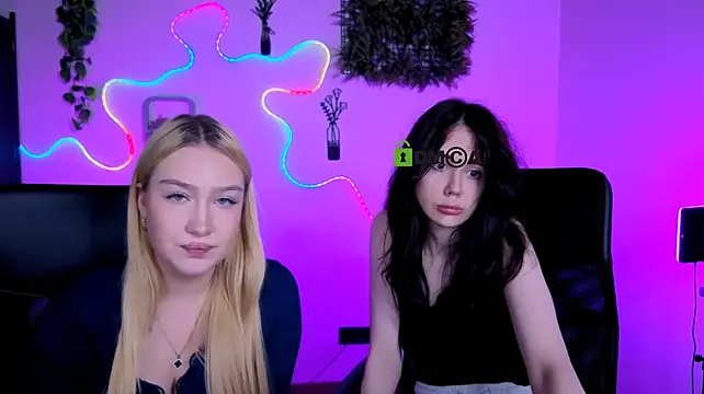 riley_sanders Adlı Modelin Web Kamerası Şovu