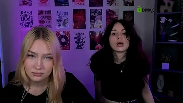 Show modela riley_sanders na web-kameri