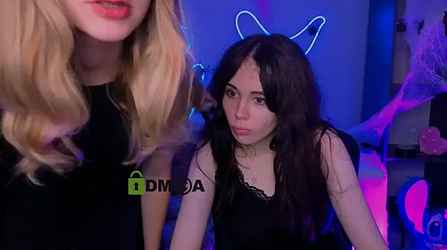 Show modela riley_sanders na web-kameri