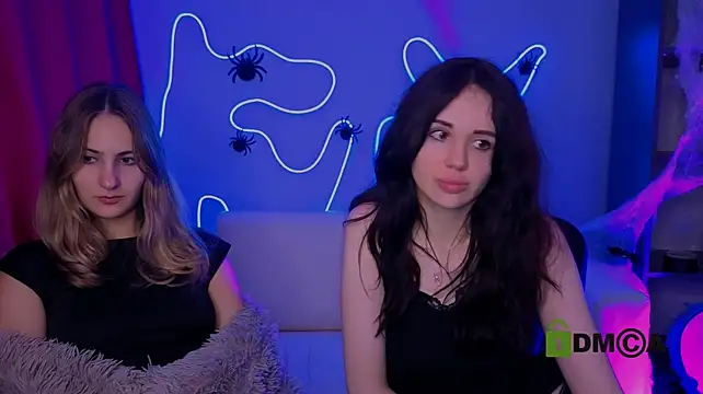 Pokazy przed kamerką – riley_sanders