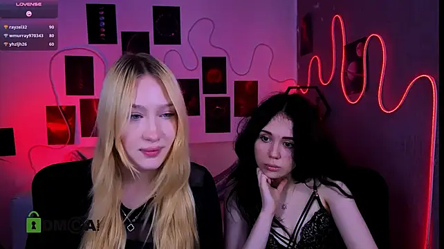 Show modela riley_sanders na web-kameri