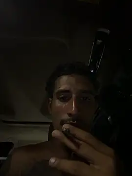 הופעת וובקאם של Cuban_4777