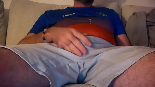 TowerredIroning Show in webcam