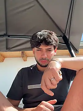 Pertunjukan Kamera Web Gipsyboysteve