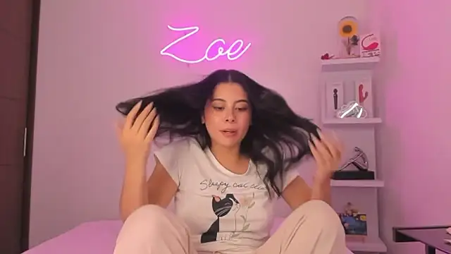 Chat XXX en directo de zoecams1
