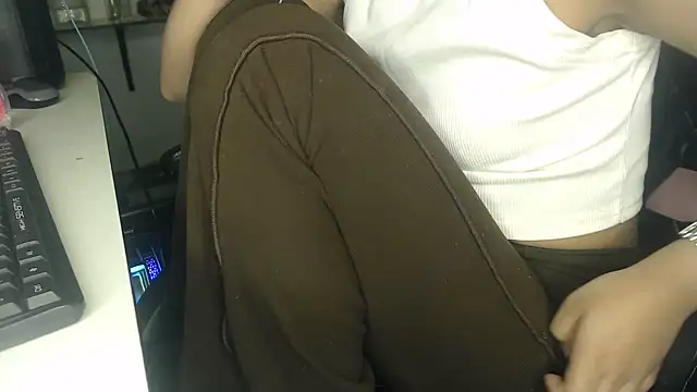 Mielarae22 Pertunjukan Webcam