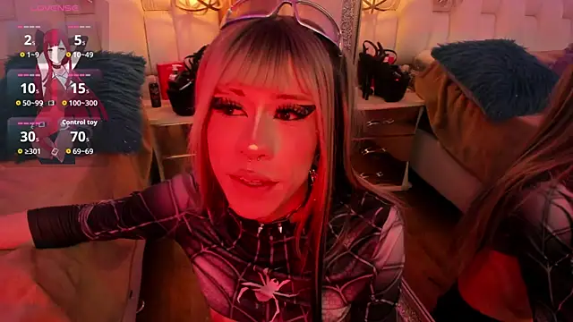 Foxxy_Doll webkamerás műsora