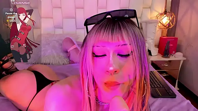 Foxxy_Doll webcam show