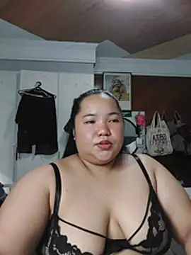 LianaCruzado Pertunjukan Webcam