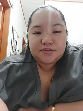LianaCruzado's Live XXX Chat