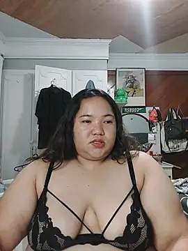 LianaCruzado webcam show