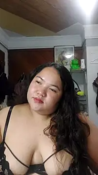 LianaCruzado Pertunjukan Webcam