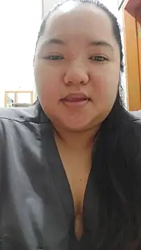 LianaCruzado Show in webcam