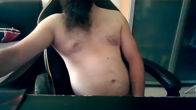 LondonMan1988 Show in webcam
