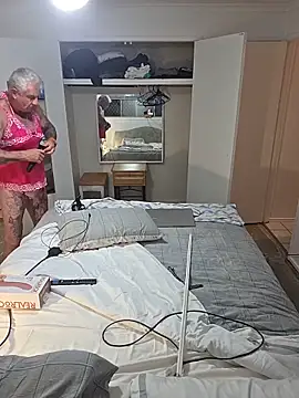 Handsolo_porn's Webcam Show
