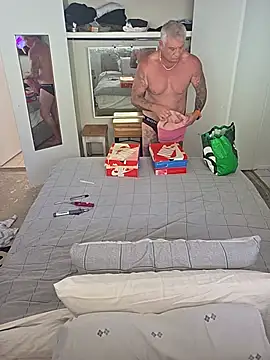 Handsolo_porn webkamerás műsora