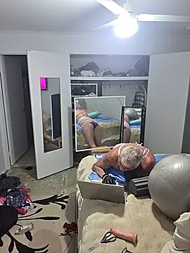 Handsolo_porn: вебкам-шоу