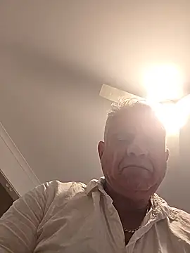 Handsolo_porn Show in webcam