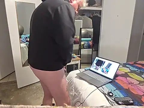 Handsolo_porn Pertunjukan Webcam