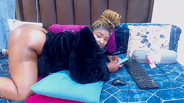 AfricanQueenxx40's Webcam Show