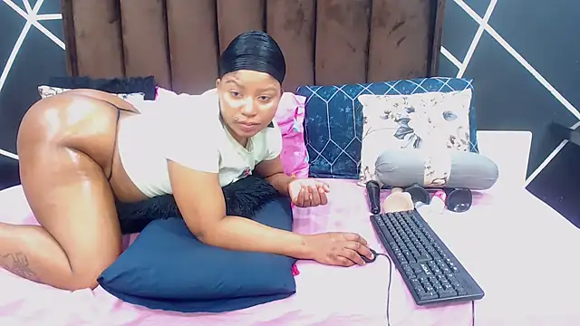 AfricanQueenxx40's Webcam Show