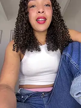 Yasmin777_ live XXX chat