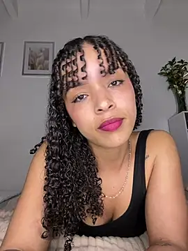Yasmin777_n Live XXX chat