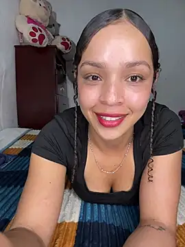 Yasmin777_n Live XXX chat
