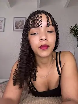 Yasmin777_'s Live XXX Chat