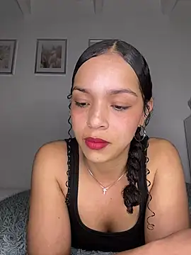 Yasmin777_ live XXX chat