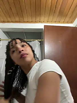 Yasmin777_'s Live XXX Chat