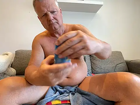 The_Oldbull: вебкам-шоу
