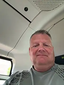 The_Oldbull Show in webcam