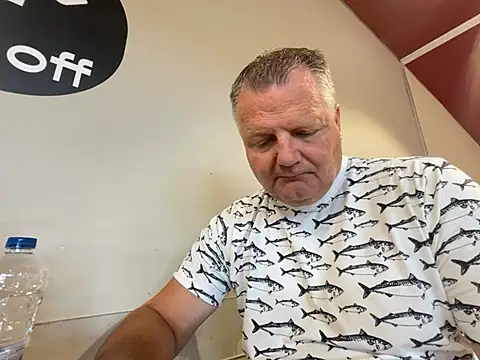 The_Oldbull webcam show