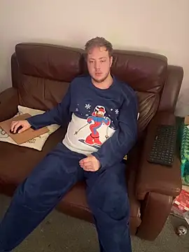 yourmaster2025 Show in webcam
