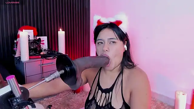 Issafoxx's Webcam Show