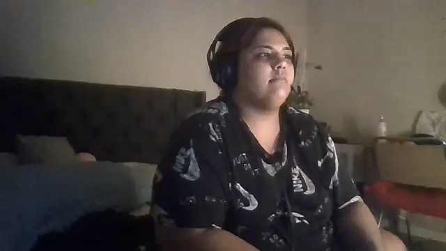 1n0nlythroat's Live XXX Chat
