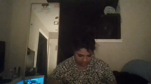 1n0nlythroat's Live XXX Chat
