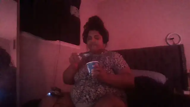 Chat +18 de 1n0nlythroat ao vivo
