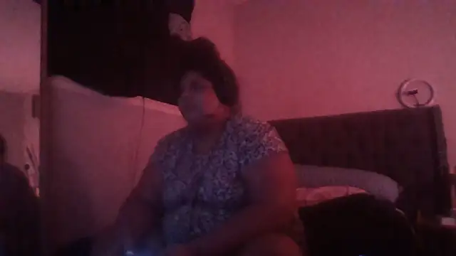 1n0nlythroat's Live XXX Chat