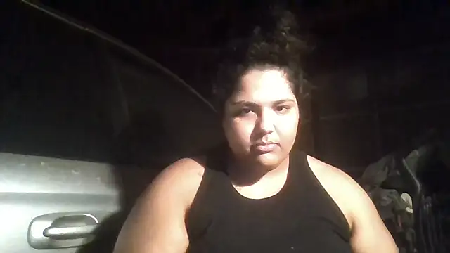 1n0nlythroat's Live XXX Chat