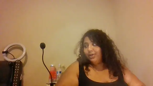 1n0nlythroat Show in webcam