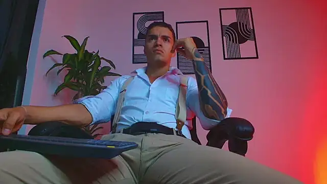 ALPHA_DOMINUS_ webcam show