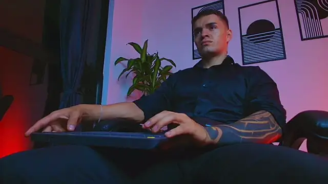 ALPHA_DOMINUS_'s Webcam Show