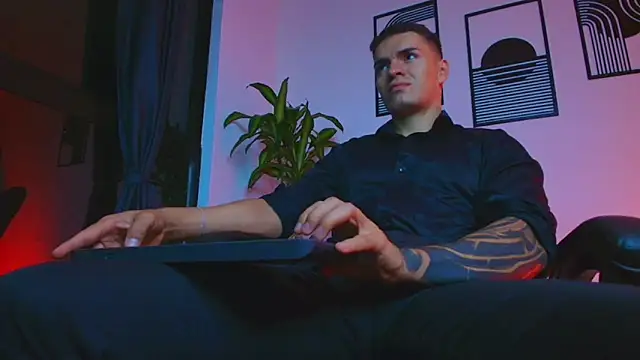 ALPHA_DOMINUS_ Webcam show