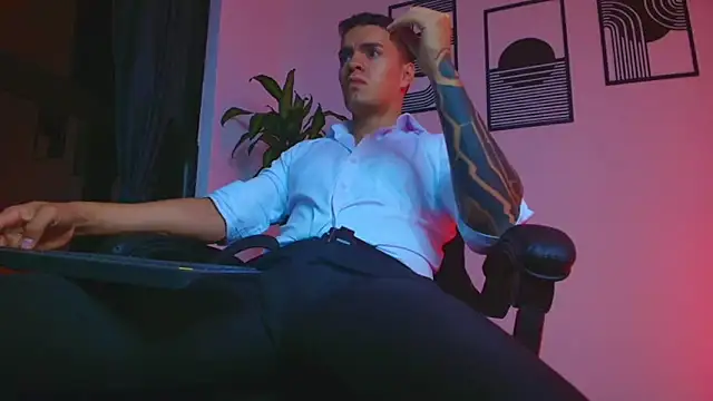 ALPHA_DOMINUS_ Webcam Show