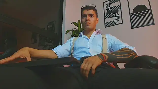 ALPHA_DOMINUS_ Adlı Modelin Web Kamerası Şovu
