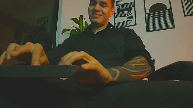 عرض كام ALPHA_DOMINUS_